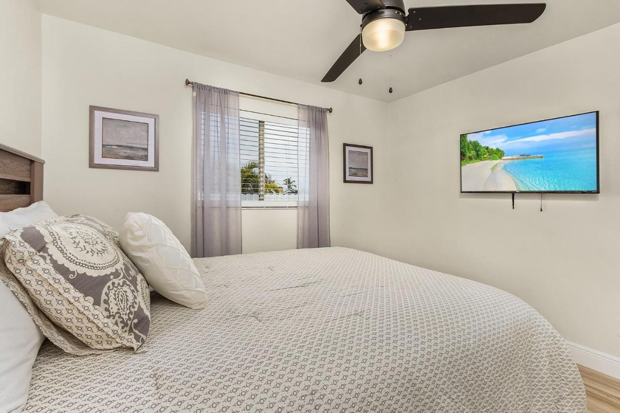 Villa Three Sisters - Roelens Vacations Cape Coral Exterior photo